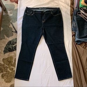 Old Navy Curvy Mid-Rise jeans- size 16- Dark Wash